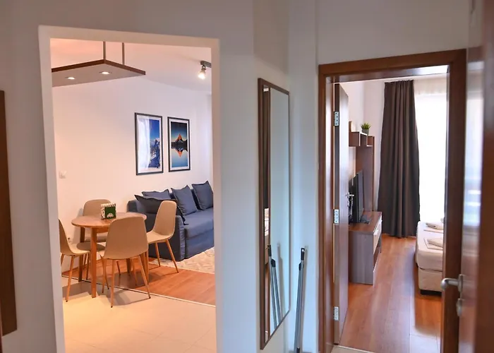 Apartament Cozy Flat With Pool & Mountain Views, Near Gondola By Flat Mаnаger Bansko